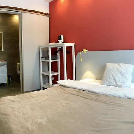 Emilia - Villa & Parking Мукачево Экстерьер фото
